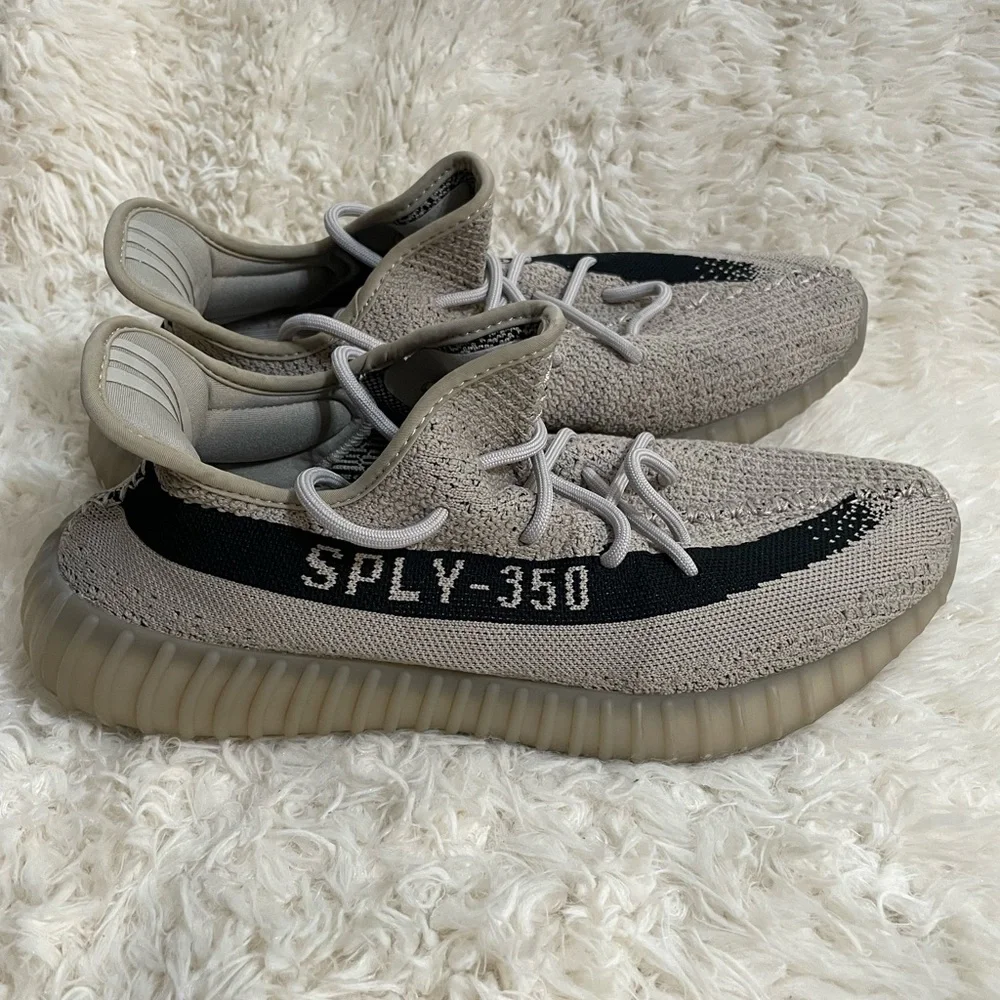 Adidas Yeezy Boost 350 V2